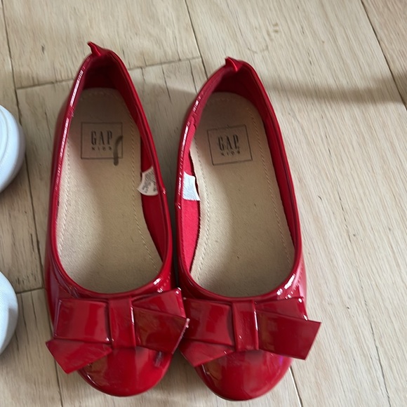 Lot of girls size 12 shoes- Gapkids and Old Navy - Picture 4 of 6